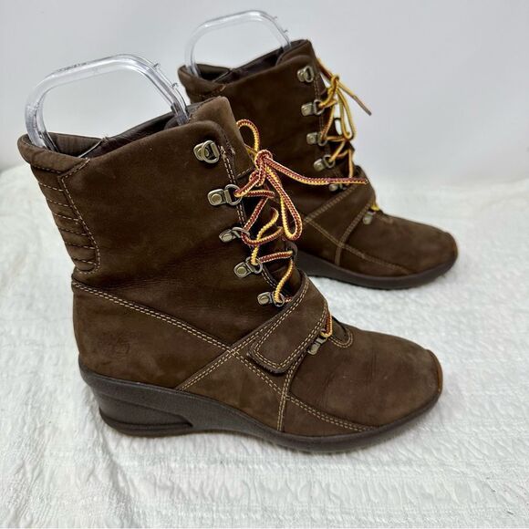 Timberland Wedge Boots- Size 6.5 - Picture 4 of 15